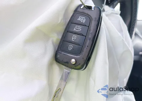 2018 Hyundai Accent Se z USA, uszkodzony, nr VIN 3KPC24A36JE007115